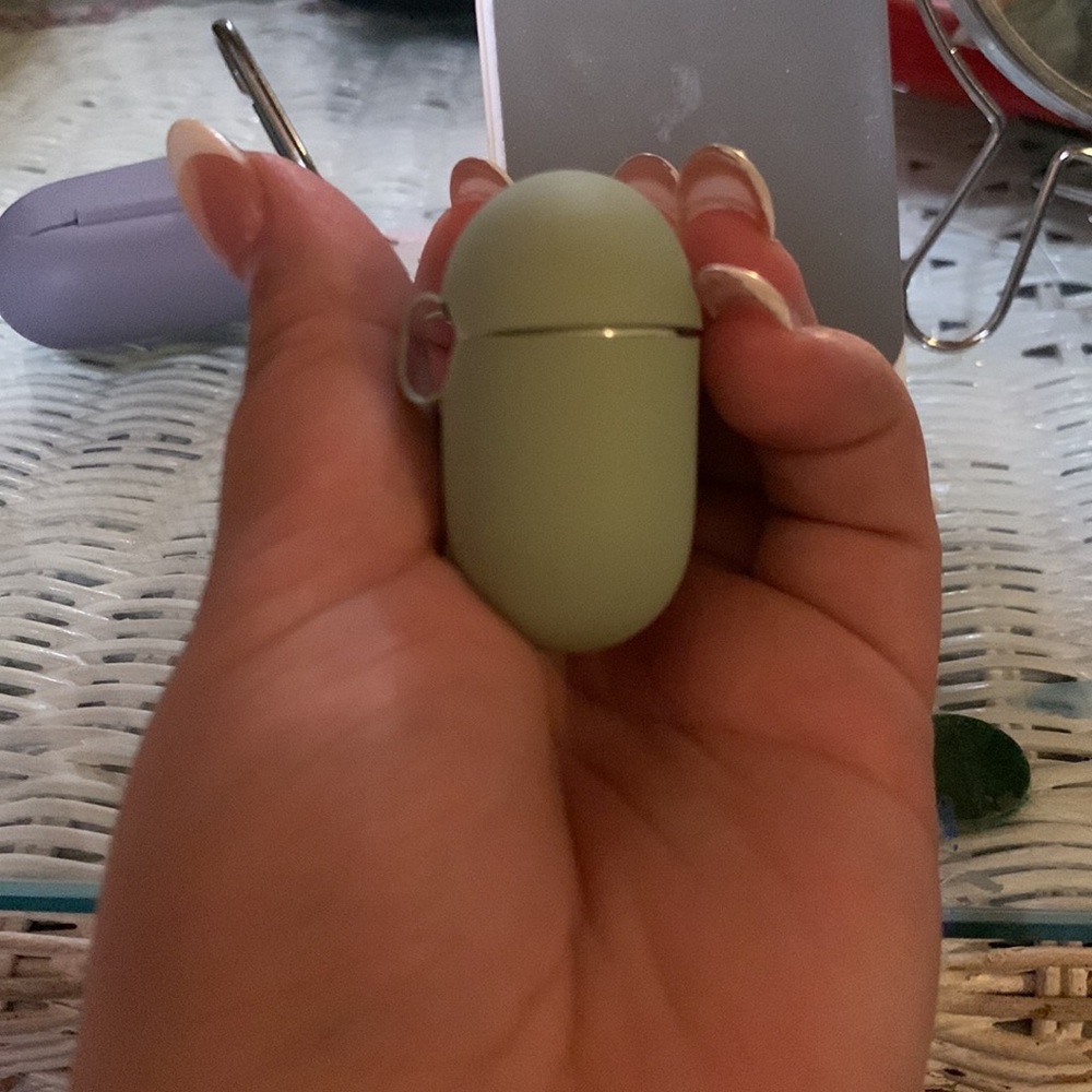 AirPod Pro Case - Picture 5 of 7